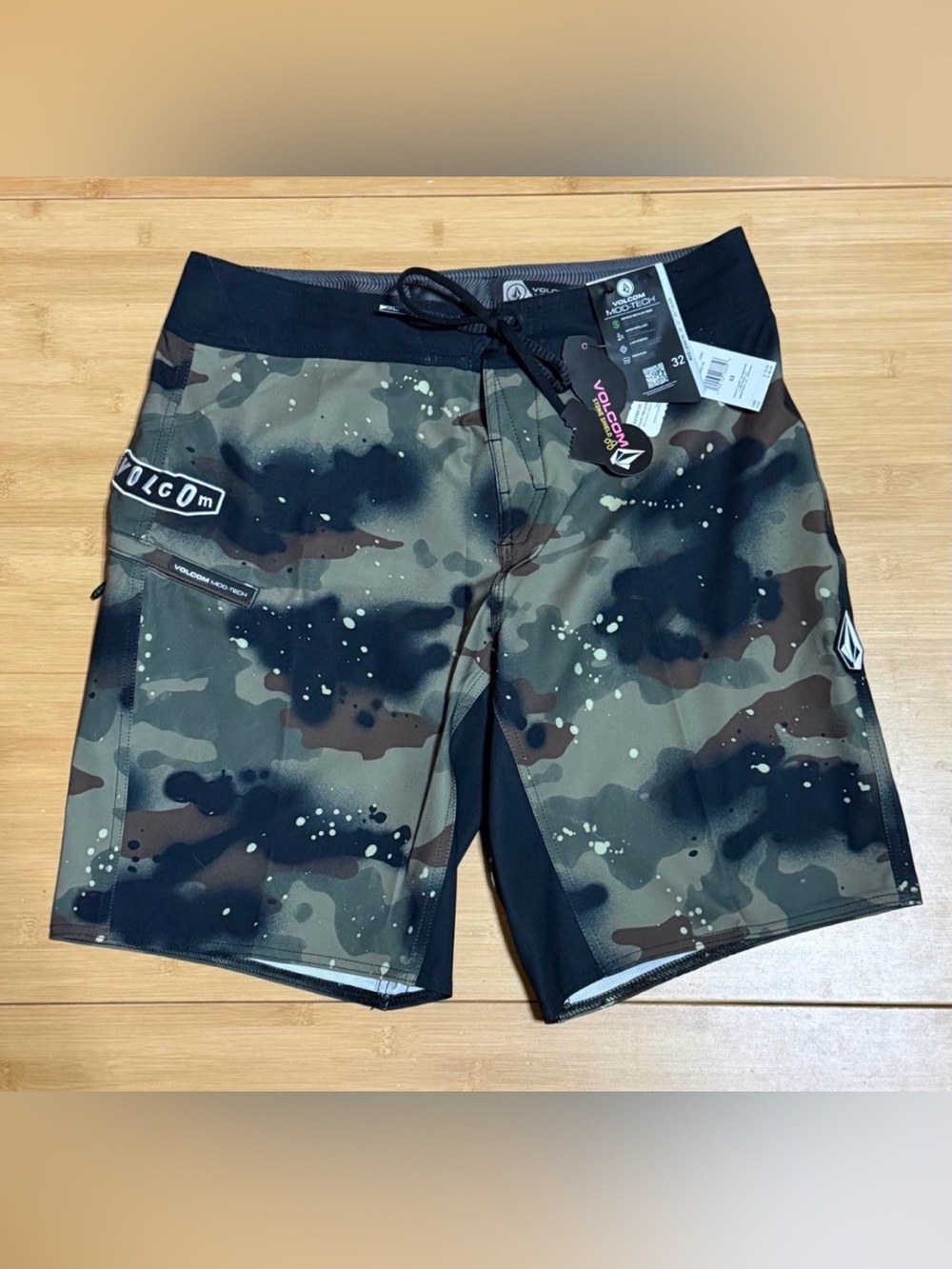 Volcom Mod-Tech Fomenter Mod 20” Camo Boardshorts Trunks 32 New With Tags